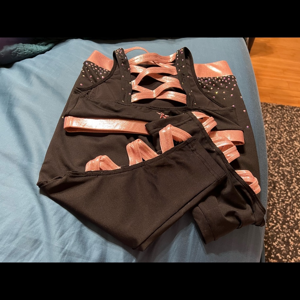 Rebel active wear - Picture 2 of 2